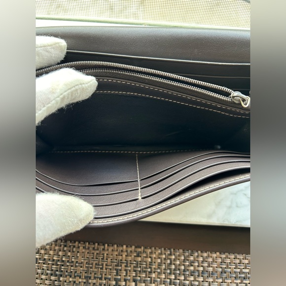 Gucci Long Wallet w/GG Heart Logo - Picture 12 of 16